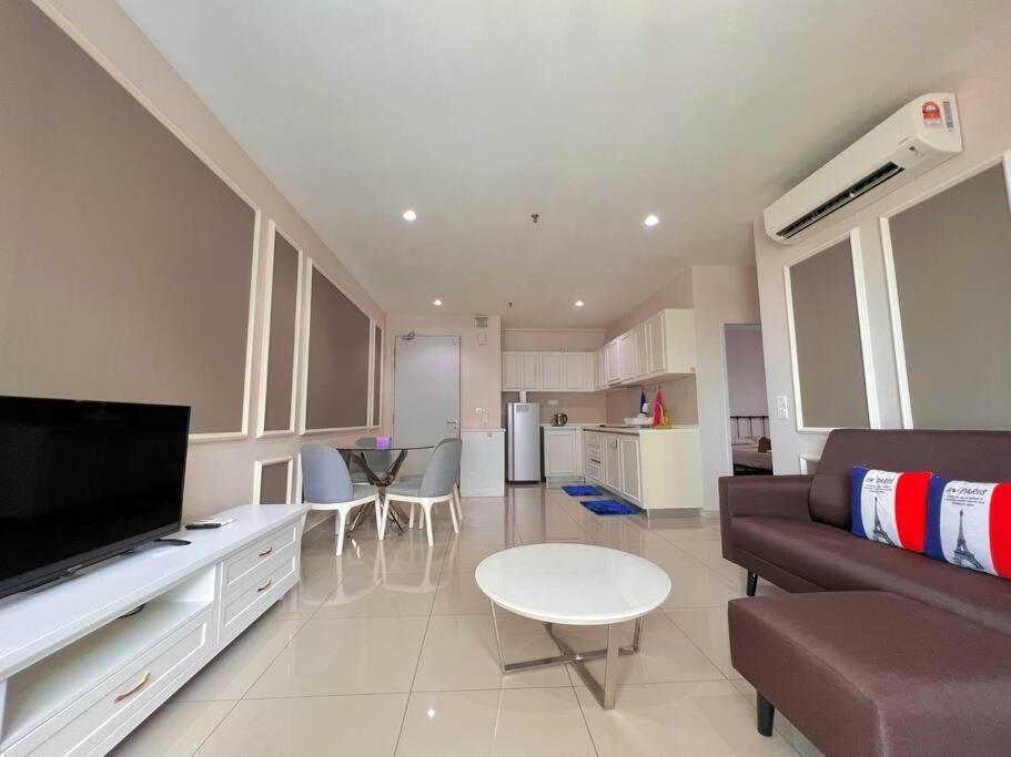 6px 2br2bth, Freeparking Near Mall, Sogo & Themepark